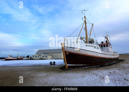 Il museo municipale e Gardskagi faro, Gardur village, penisola di Reykjanes, nel sud-ovest dell'Islanda. Foto Stock