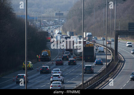 Traffico Motoryway M60 Whitefield Manchester Foto Stock