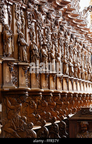 Coro in noce, chiesa nel monastero di San Magno, Schussenried Monastero, Bad Schussenried, Alta Svevia, Svevia Foto Stock