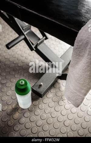 Tovagliolo sulla panchina Foto Stock