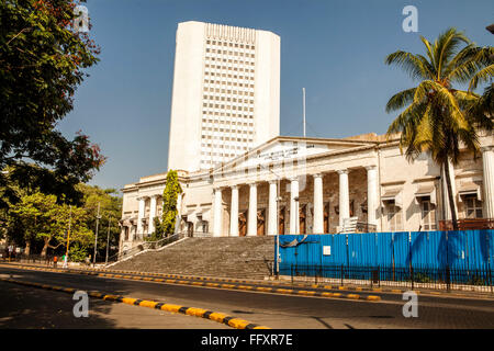 Lockdown strada vuota del Municipio e Riserva Banca dell'India ; mumbai ; Maharashtra ; India ; Asia Foto Stock