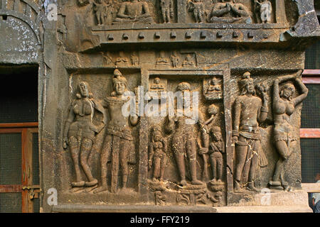 Sculture del Buddha in Karla grotte nel II secolo A.C. , Lonavala , Maharashtra , India Foto Stock