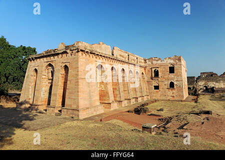 Hindola mahal o palazzo di rotazione ; Mandu ; Dhar ; Madhya Pradesh ; India Foto Stock