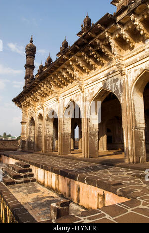 Ibrahim Rauza costruito da Ibrahim Adil Shah II in Bijapur , Karnataka , India Foto Stock