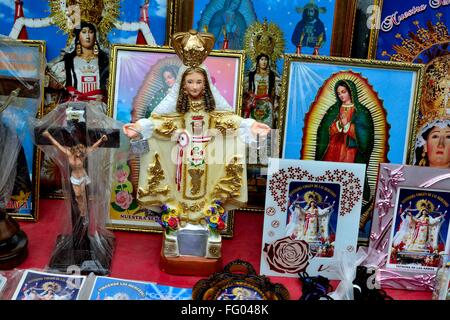 Negozio di souvenir - Basilica della Virgen de las Mercedes in PAITA. Dipartimento di Piura .PERÙ Foto Stock