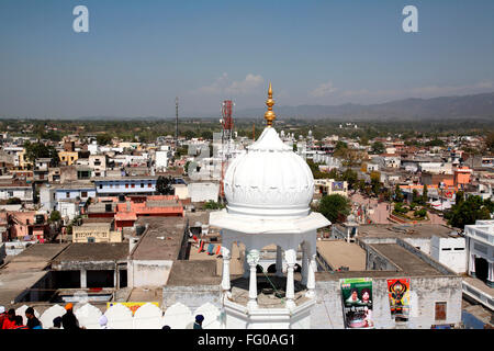 Vista aerea di Anandpur Sahib gurudwara nel distretto di Rupnagar in Punjab ; India Foto Stock