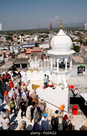 Vista aerea di Anandpur Sahib gurudwara nel distretto di Rupnagar in Punjab ; India Foto Stock