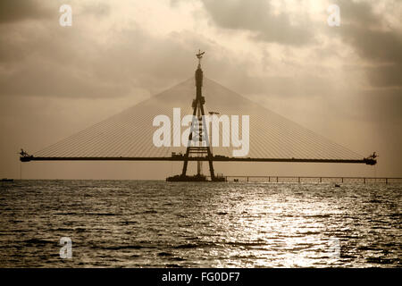 Vista in costruzione Bandra Worli sea link 8 corsia carreggiata doppia ponte strallato , Bombay Mumbai , Maharashtra Foto Stock