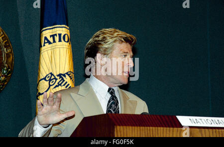 Washington, DC, Stati Uniti d'America, 1 ottobre, 1990 attore Robert Redford presso il National Press Club il pranzo. Credito: Mark Reinstein Foto Stock