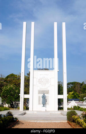 Il francese war memorial a Goubert Salai , Pondicherry ora Puducherry il territorio dell' Unione , India Foto Stock