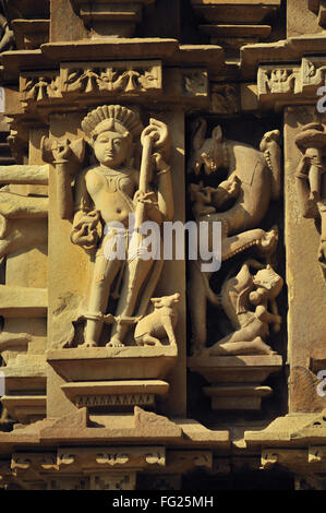 Yama sul muro del tempio jagadambi Khajuraho Madhya Pradesh india Foto Stock