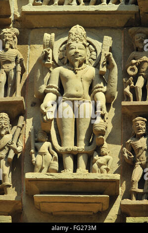 Khajuraho agni devta sulla parete del tempio di Lakshmana Madhya Pradesh india Foto Stock