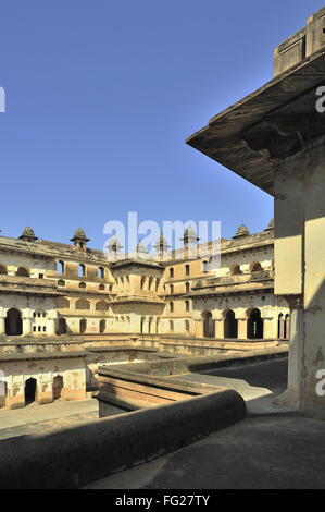 Orchha raja mahal khajuraho Madhya Pradesh india Foto Stock