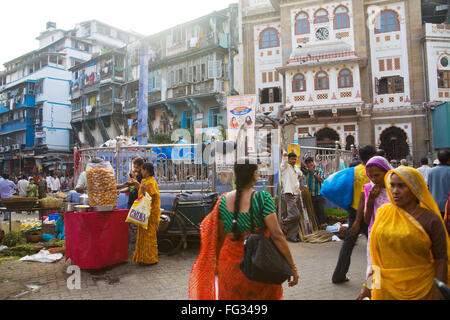 Panipuri Hawker, Shri Ram Mandir Tempio, Bhuleshwar, Bombay, Mumbai, Maharashtra, India Foto Stock