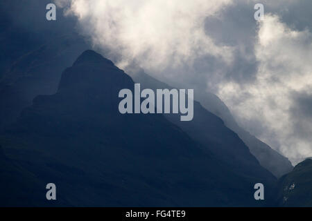 Cattedrale di picco (Afrikaans: Cathedralpiek) Drakensberg KwaZulu-Natal Sud Africa Foto Stock
