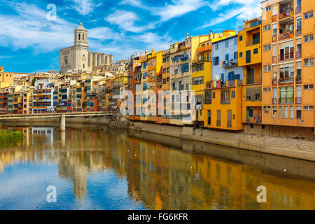 Case colorate in Girona, in Catalogna, Spagna Foto Stock