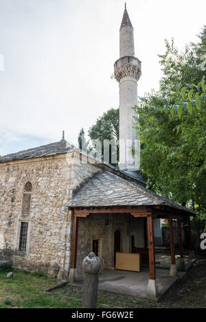 Piccola pietra Roznamedzi Ibrahim efendi mosque al tutore Fejica nella città di Mostar, Bosnia Erzegovina Foto Stock