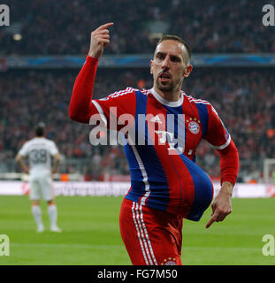 Monaco di Baviera, Germania - 11 Marzo 2015: del Bayern Monaco centrocampista Franck Ribery festeggia un goal durante la UEFA Champions League match tra Bayern Monaco e FC Shakhtar Donetsk. Marzo 11, 2015 a Monaco di Baviera, Germania. Foto Stock