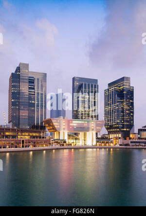 Vista del nuovo quartiere degli affari di Abu Dhabi Global Market Square (ADGM) su Al Maryah isola in Abu Dhabi Emirati Arabi Uniti Foto Stock