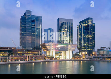 Vista del nuovo quartiere degli affari di Abu Dhabi Global Market Square (ADGM) su Al Maryah isola in Abu Dhabi Emirati Arabi Uniti Foto Stock