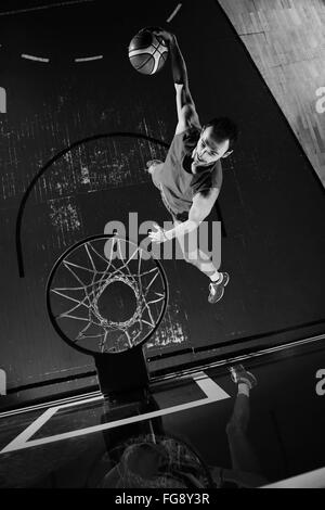 Giocatore di basket in azione Foto Stock