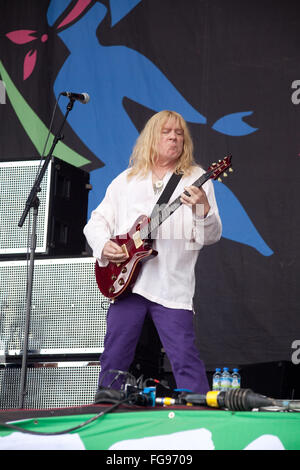 Spinal Tap eseguendo sulla fase della piramide, Glastonbury Festival 2009, Somerset, Inghilterra, Regno Unito. Foto Stock