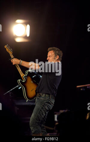 Bruce Springsteen e la E Street Band, fase della piramide,Glastonbury Festival 2009. Il Somerset, Inghilterra, Regno Unito. Foto Stock