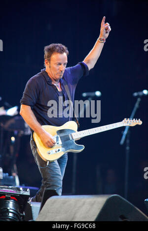 Bruce Springsteen e la E Street Band, fase della piramide,Glastonbury Festival 2009. Il Somerset, Inghilterra, Regno Unito. Foto Stock