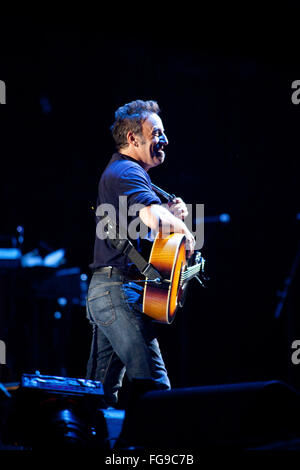 Bruce Springsteen e la E Street Band, fase della piramide,Glastonbury Festival 2009. Il Somerset, Inghilterra, Regno Unito. Foto Stock