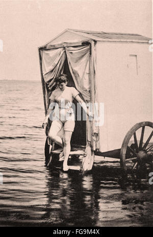 In stile vittoriano di macchine di balneazione - Bagno con i carrelli - Era Vittoriana Foto Stock