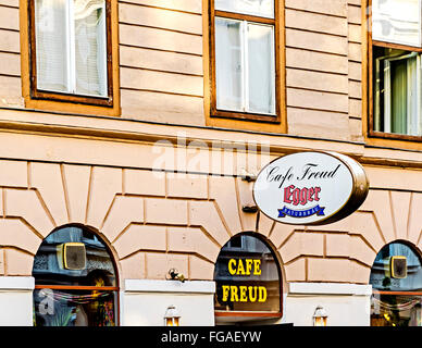 Ex casa di Sigmund Freud, il padre della psicoanalisi, Berggasse 19, Vienna, Austria, ora un museo Foto Stock