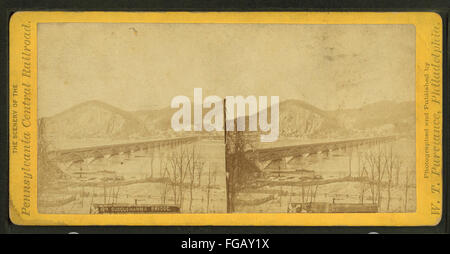 Una fotografia di William T. Purviance che mostra il ponte Susquehanna, un importante pezzo di infrastruttura nella regione. Foto Stock