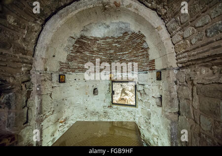 Roccia del Calvario (Golgota) nel Santo Sepolcro Chiesa chiamato anche Chiesa della Resurrezione, Gerusalemme, Israele Foto Stock