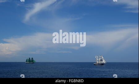 Grandi navi a vela in mare Skagerrak, Tall Ship gare, Kristiansand Norvegia. 2015 Foto Stock