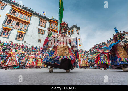 Cham ballerino in monastero arena Foto Stock