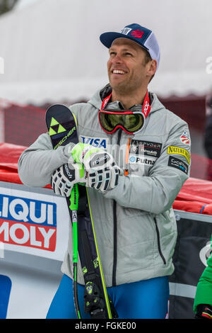 Chamonix, Francia. Xx Febbraio, 2016. Steven NYMAN USA ski team. La Audi FIS World Cup 9 uomini in discesa ha avuto luogo a Chamonix Francia con un "jour blanc " (cieli grigi e piatto leggero) e un po' di luce la neve. Il podio è stato - 1- PARIS Dominik (ITA) 1:58,38 2- NYMAN Steven (USA) 1:58.73 3- Beat FEUZ (SUI) 1:58.77 Audi FIS Coppa del Mondo di Sci 2015/16 Credito: Genyphyr Novak/Alamy Live News Foto Stock