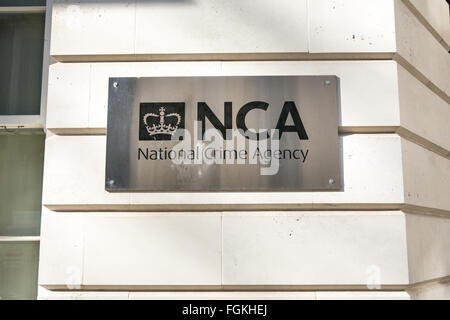 Criminalità nazionale agenzia sign in Westminster, Londra, Regno Unito Foto Stock