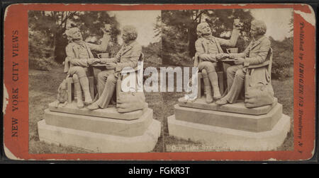 Un'antica immagine stereoscopica della collezione Robert N. Dennis che mostra una scena storica a Central Park, New York, ispirata a *Auld Lang Syne*. La fotografia cattura un momento di nostalgia americana con le figure di Tam o'Shanter e Souter Johnnie. Foto Stock