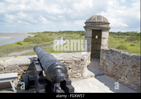 Fort Matanzas, Spagnolo avamposto coloniale, alla banca del fiume a sud di St Augustine, Florida Foto Stock