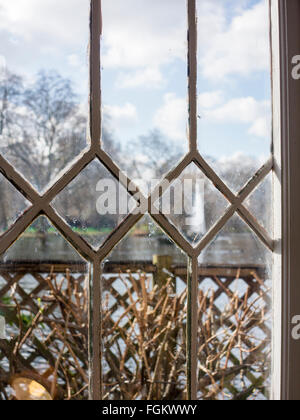 L'interno dell'Isola d'anatra Cottage in St James Park Foto Stock