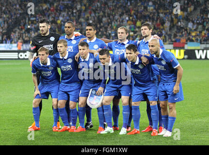 Kiev, Ucraina - 14 Maggio 2015: i giocatori di FC Dnipro team posano per una foto di gruppo prima di UEFA Europa League semifinale partita contro Foto Stock