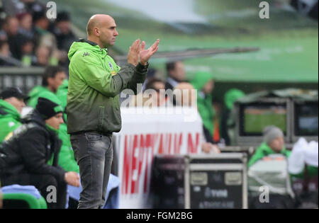 Germania, calcio, Bundesliga, giornata 22, Febbraio 20, 2016 Borussia Moenchengladbach vs 1. FC Koeln: Manager Andre Schubert (Moenchengladbach). Foto Stock