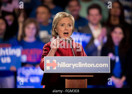 Las Vegas, Nevada, USA. Xx Febbraio 2016. HILLARY CLINTON parla al Caesars Palace dopo la sua vittoria in Nevada Caucus democratico. © Brian Cahn/ZUMA filo/Alamy Live News Foto Stock