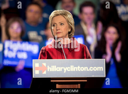 Las Vegas, Nevada, USA. Xx Febbraio 2016. HILLARY CLINTON parla al Caesars Palace dopo la sua vittoria in Nevada Caucus democratico. © Brian Cahn/ZUMA filo/Alamy Live News Foto Stock