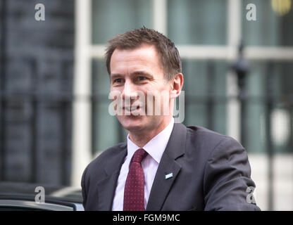 Segretaria di salute,Jeremy Hunt,arriva a Downing Street per una riunione del gabinetto Foto Stock