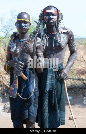 Southern Ethiopia-Omo Valley-Mursi tribù Foto Stock