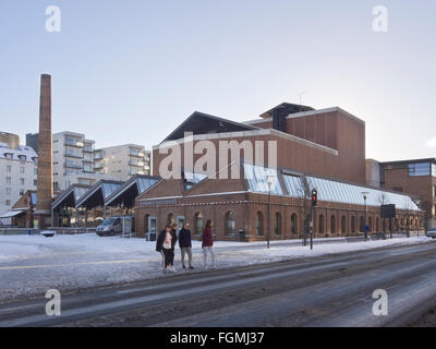 Casa di Cultura, concerti e teatro di più, a Sandnes Norvegia, nello stile della vecchia fornace industriale e ceramiche di tempo passato Foto Stock