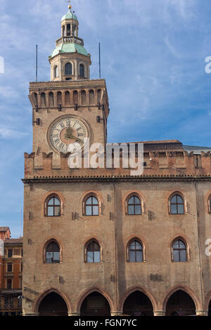 Palazzo d'Accursio, chiamato anche il palazzo comunale in Piazza Maggiore, Bologna, Italia Foto Stock