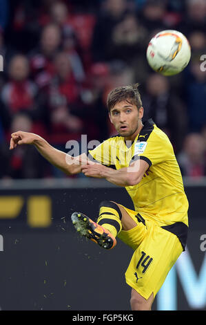 Leverkusen, Germania. Il 21 febbraio, 2016. Dortmund Moritz Leitner in azione durante la Bundesliga partita di calcio tra Bayer 04 Leverkusen e Borussia Dortmund a BayArena a Leverkusen, Germania, 21 febbraio 2016. Foto: FEDERICO GAMBARINI/dpa/Alamy Live News Foto Stock