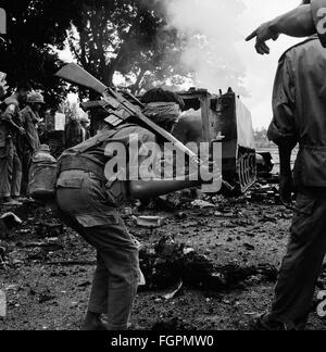 Guerra del Vietnam, attacco terroristico dei Khmer rossi contro il Phnom Penh captiale, 7.10.1972, diritti aggiuntivi-clearences-non disponibile Foto Stock